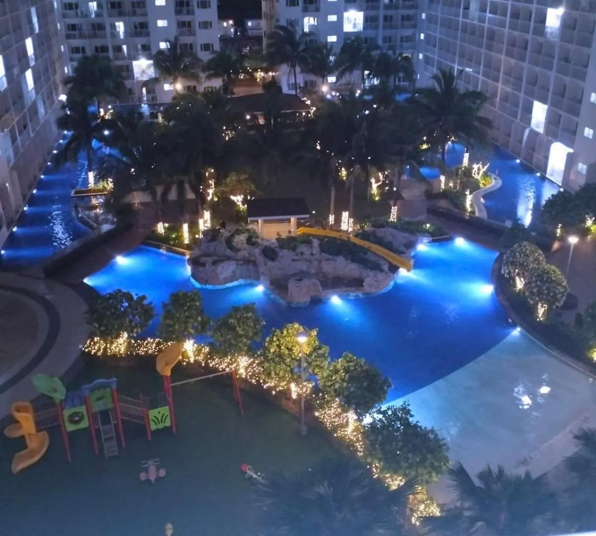 Moa - Aseana Pasay Condo Manila 0*,  Philippines