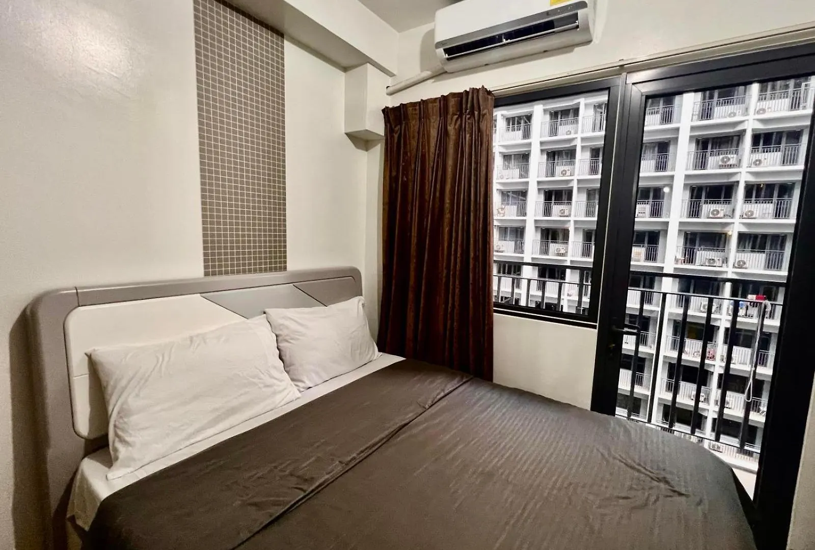 Moa - Aseana Pasay Condo Manila