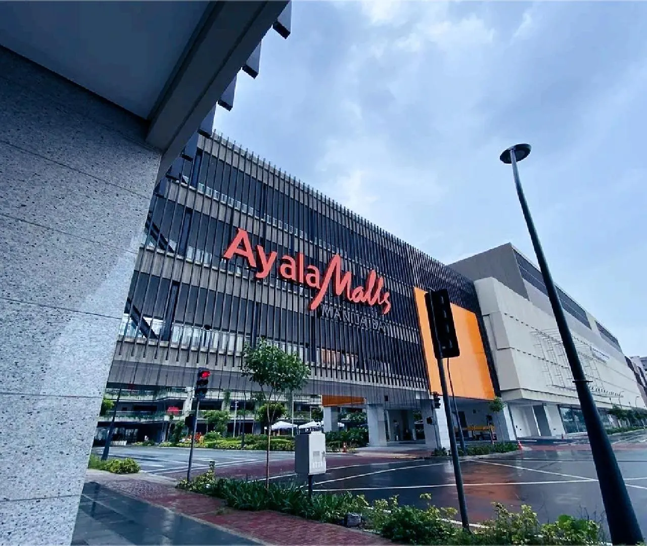 Moa - Aseana Pasay Condo Manila