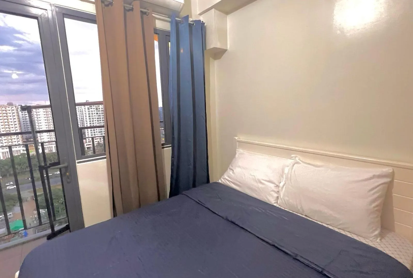 Moa - Aseana Pasay Condo Manila